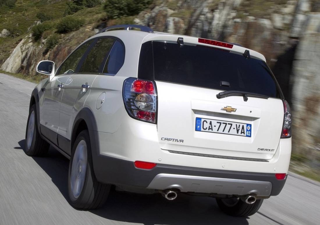 Chevrolet Captiva Back