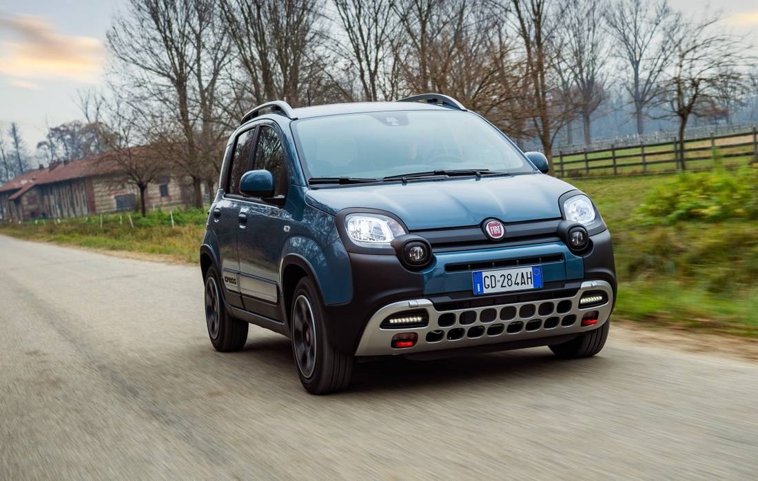 fiat-new-panda-cross-front