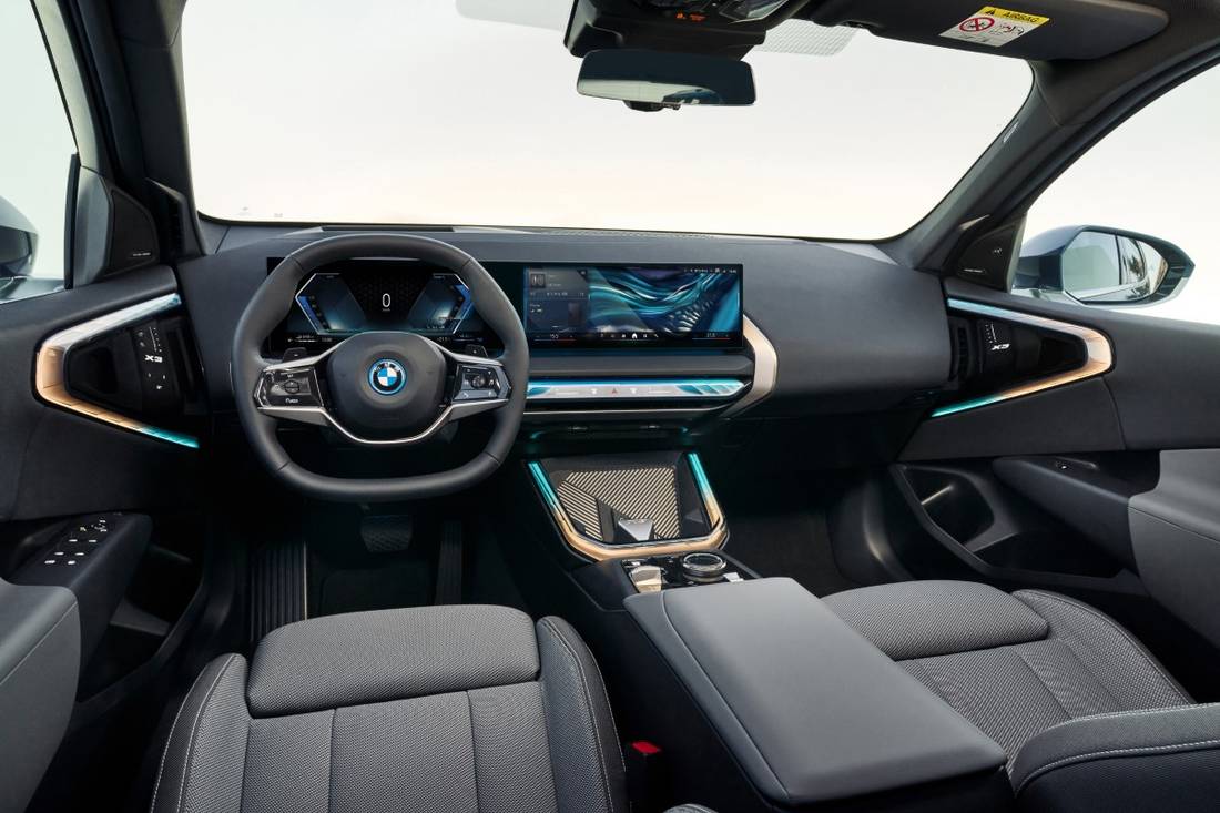 P90554863_highRes_the-new-bmw-x3-30e-x.jpg