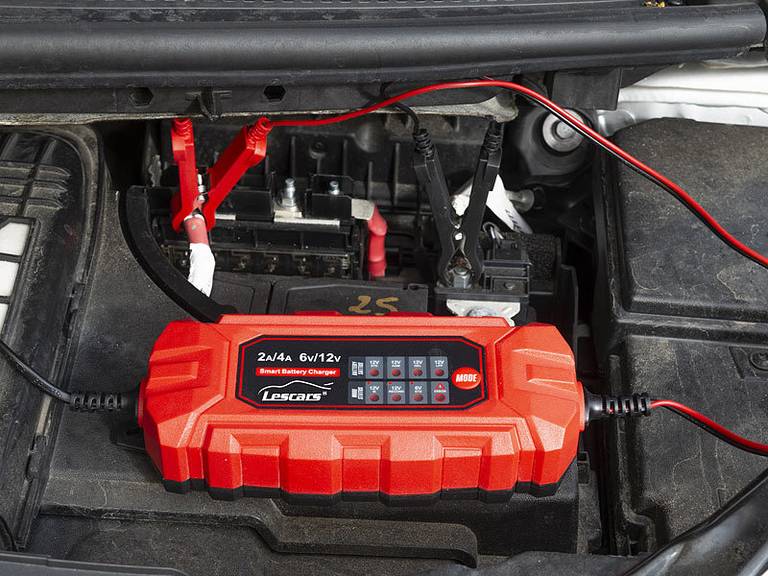 chargeur de batterie de voiture mercedes-benz SMART + charge de