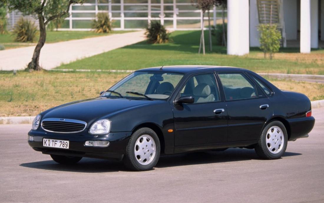 ford-scorpio-side