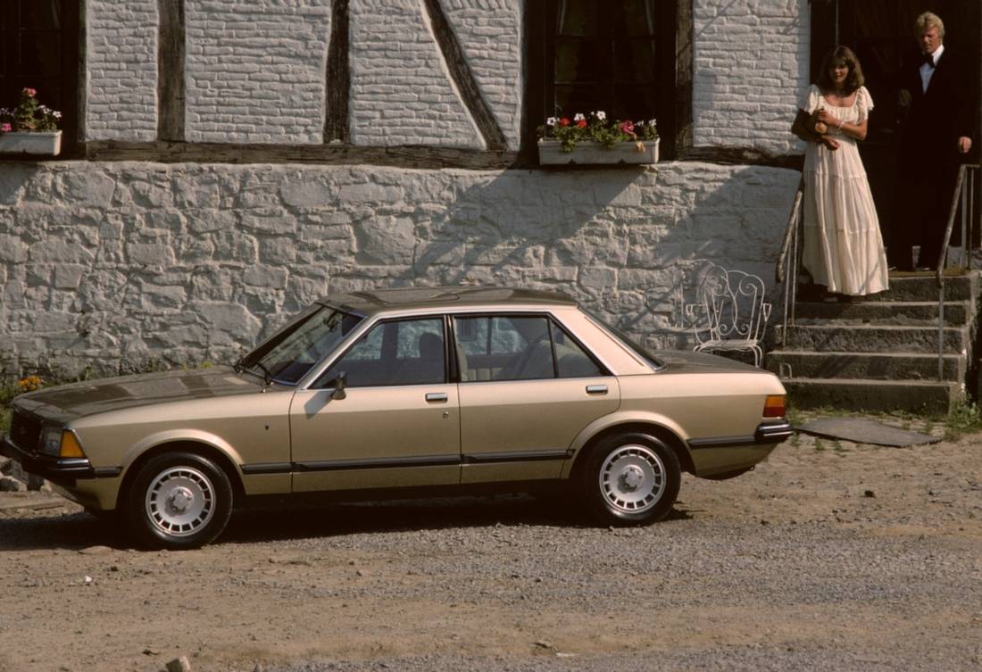 ford-granada-side