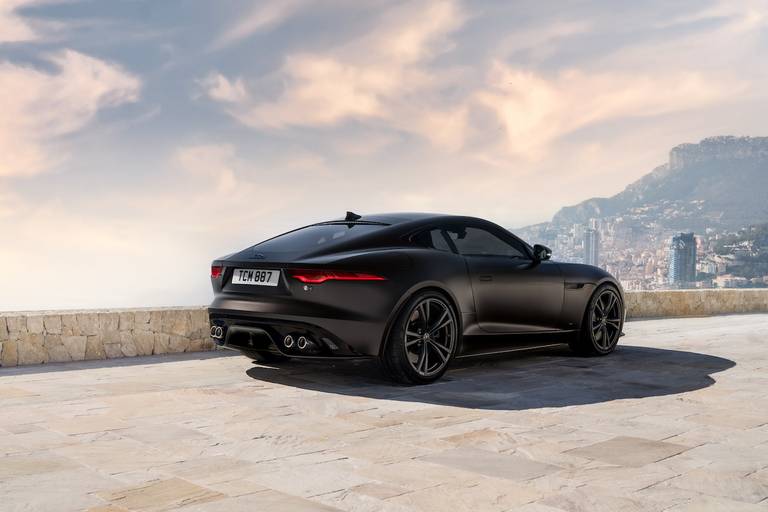 jaguar f-type r 75 coupe 34