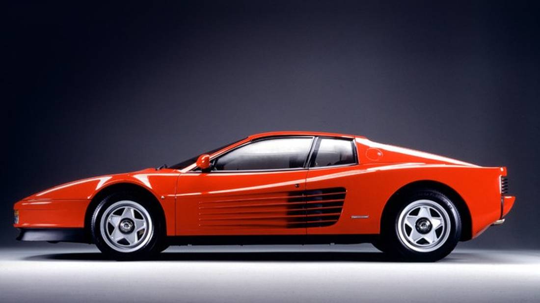 ferrari-testarossa-side