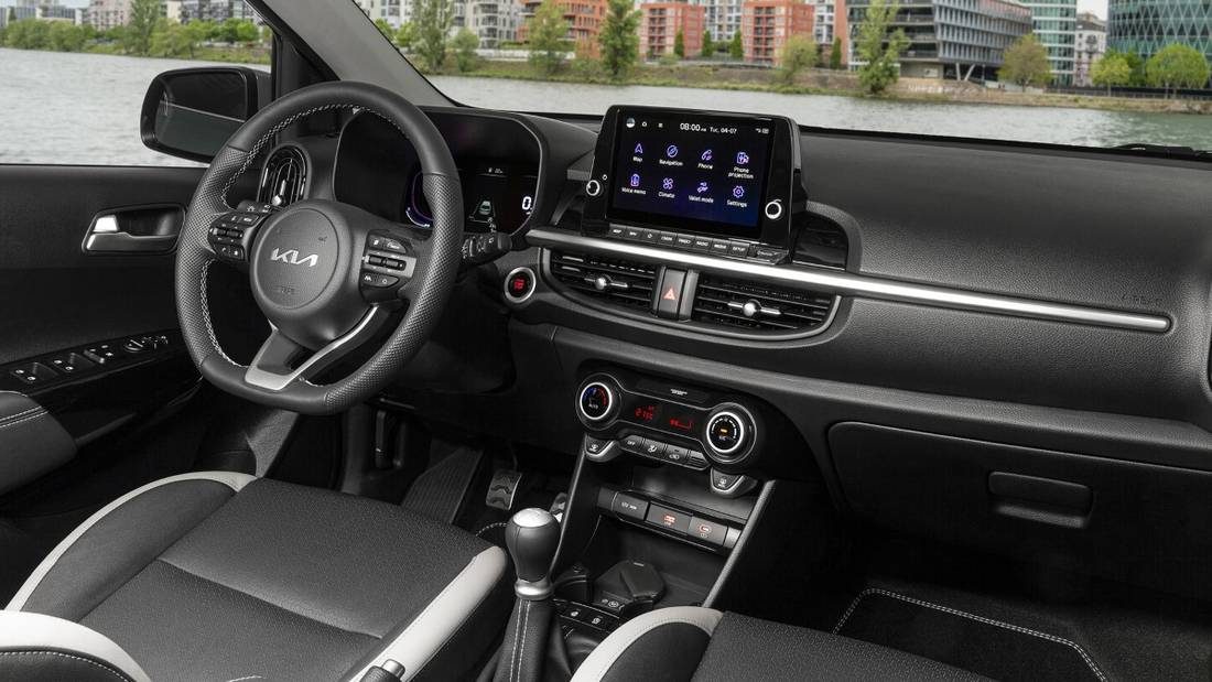 kia-picanto-gtline-interior-digital-1920x1080-003.jpg