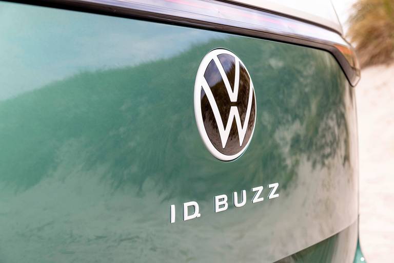 VW IDBUZZ-LWB 