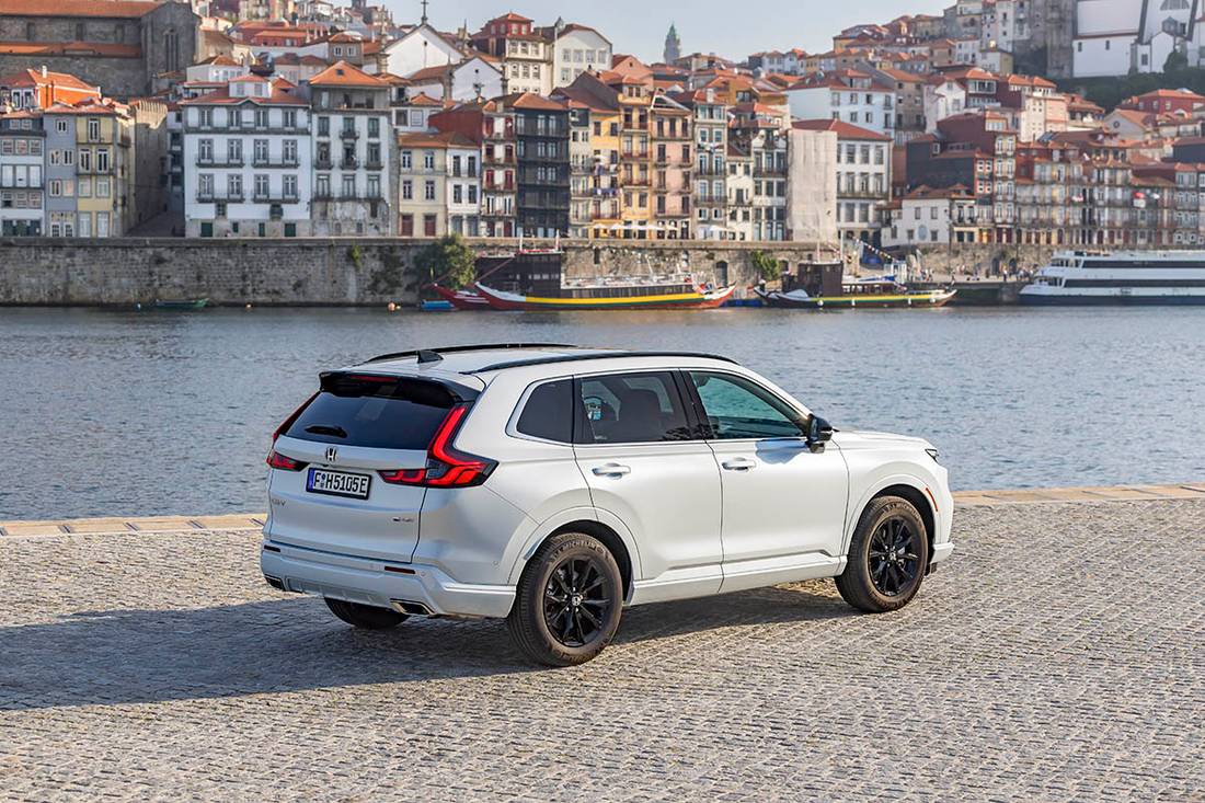 Honda CR-V (2023) static, rear view