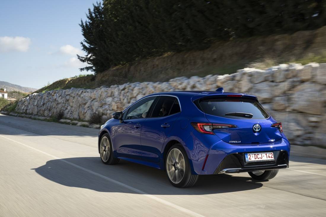 2023-COROLLA-Hatchback-DPL-16.jpg